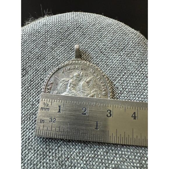 Saint George Slays The Dragon Silver Coin Pendant 14.56g - Picture 5 of 8